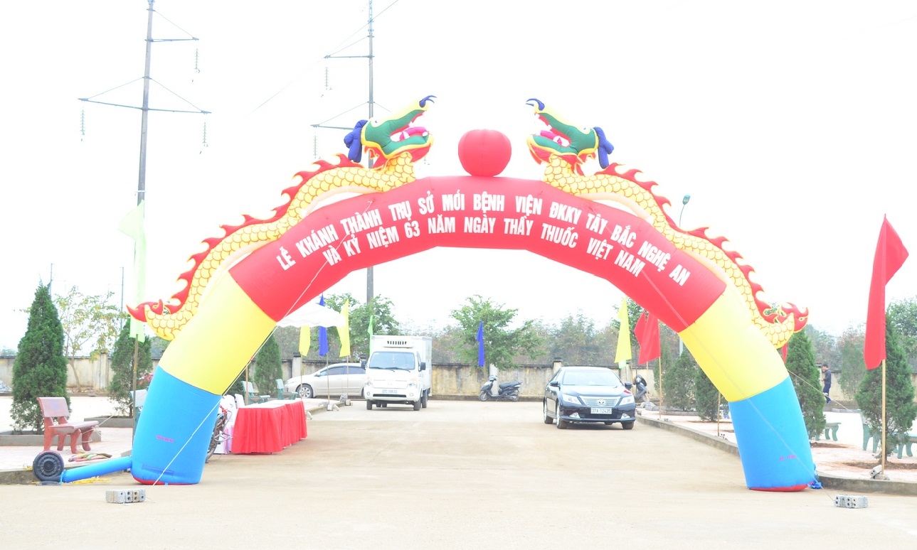 Cổng hơi chuẩn bị cho sự kiện